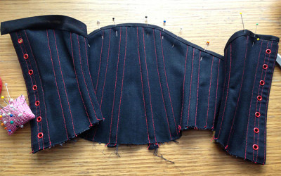 Today I have been Mostly Making… A Foxy Little Waist Corset